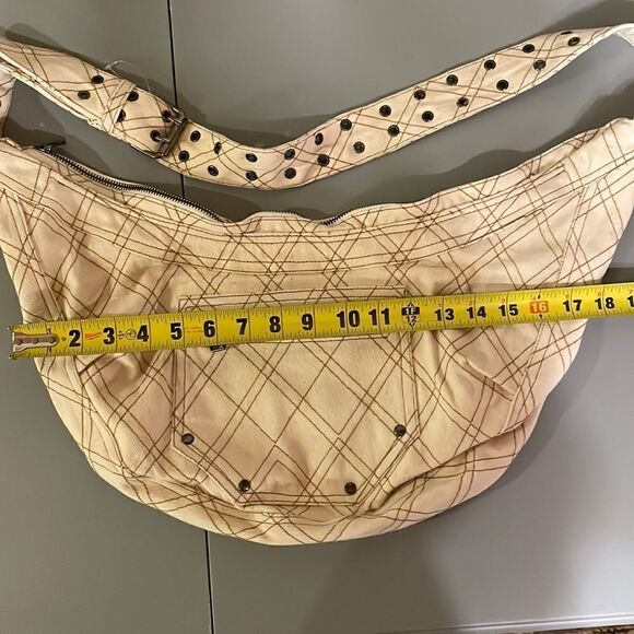 Urban Outfitters Darci Denim Shoulder Bag NWOT - Picture 11 of 11